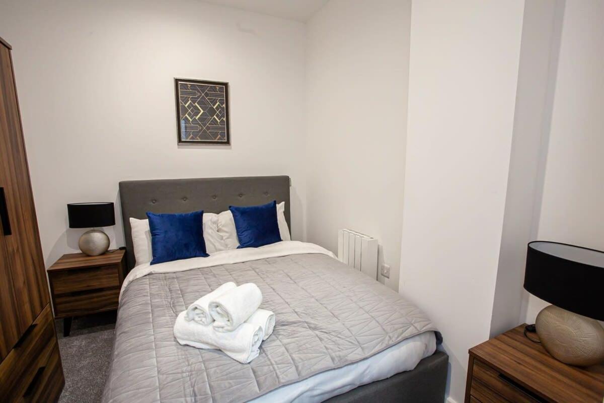 Lovely Open Plan 1 Bedroom Apartment In 博尔顿 外观 照片