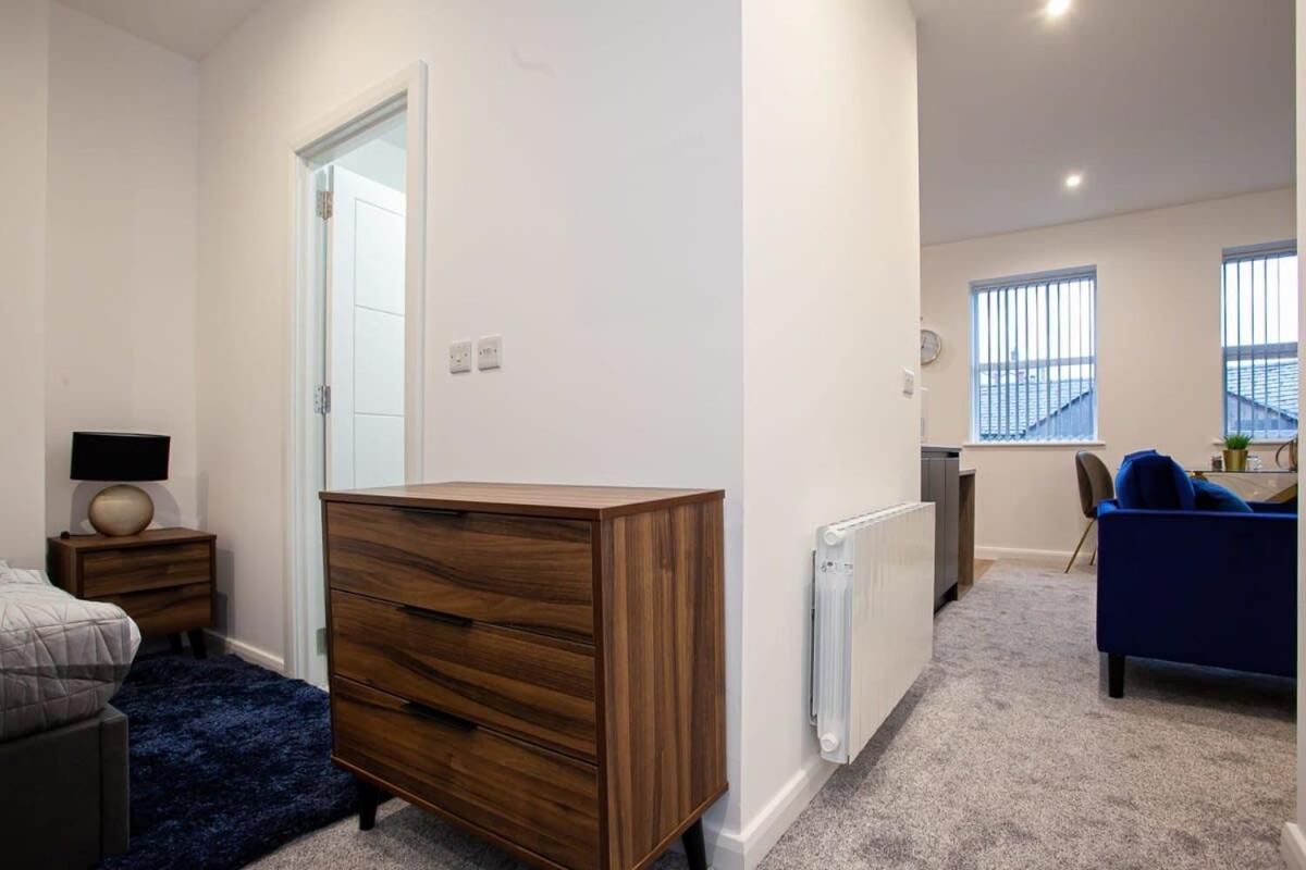 Lovely Open Plan 1 Bedroom Apartment In 博尔顿 外观 照片