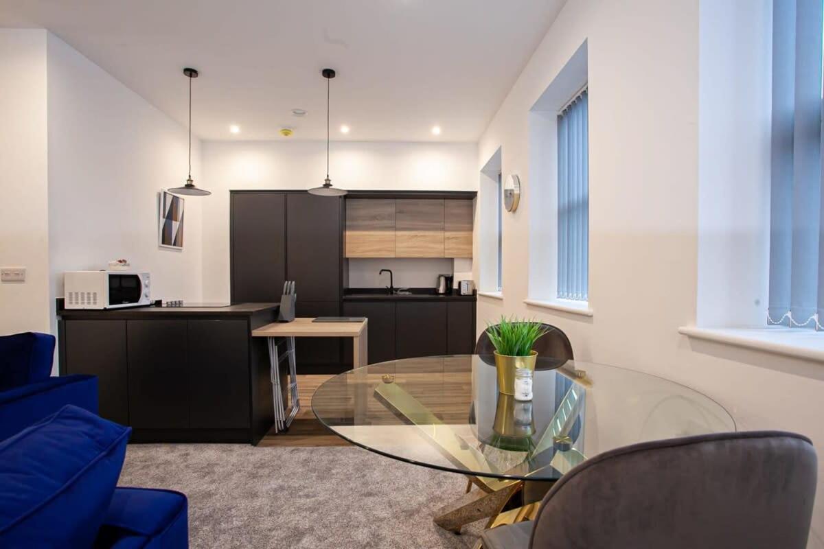 Lovely Open Plan 1 Bedroom Apartment In 博尔顿 外观 照片